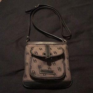 AUTHENTIC DOONEY AND BOURKE CROSS BODY